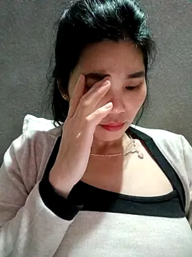 Bear bear0 online show from 02-04-26, 11:33