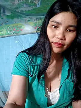 Snapshot of Bear_bear0 chatting on 04-18-26, 10:21 Bear bear0 online show from 04-18-26, 10:21