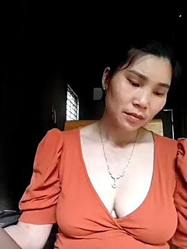 Snapshot of Bear_bear0 chatting on 04-21-26, 01:42 Bear bear0 online show from 04-21-26, 01:42