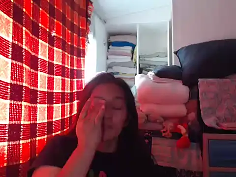 Kinkybela2025 online show from 11-30-25, 12:22