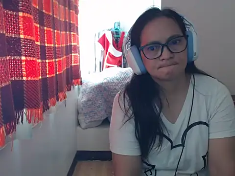 Kinkybela2025 online show from 05-21-26, 12:41