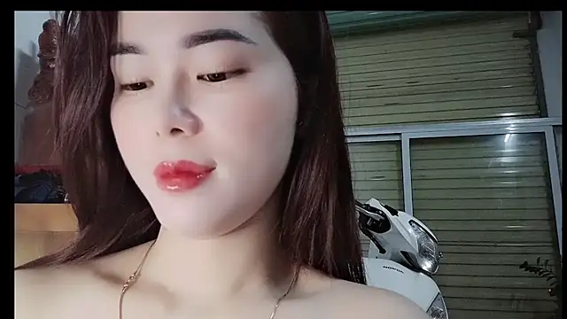 Family-Lovee online show from 02-06-26, 10:17