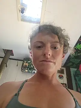 MuscleMommy40 online show from 07-17-26, 12:35