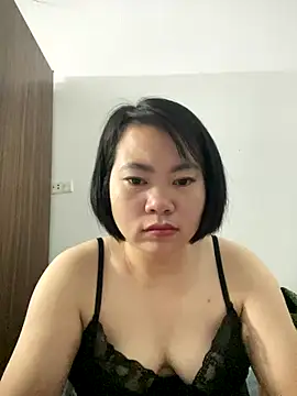 Snapshot of Deer_nice chatting on 10-22-25, 03:44 Deer nice online show from 10-22-25, 03:44