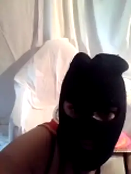 portuguesacasada online show from 10-27-25, 08:48