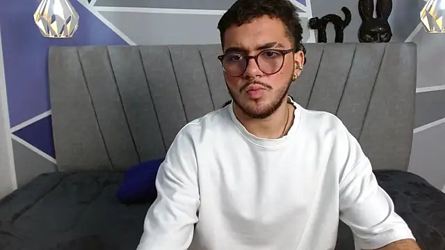 Zac Golden online show from 12-19-25, 09:50