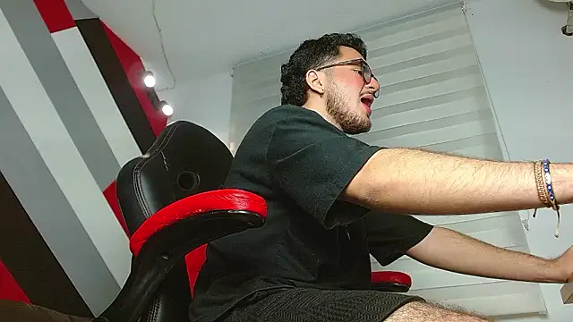 Zac Golden online show from 02-04-26, 05:41