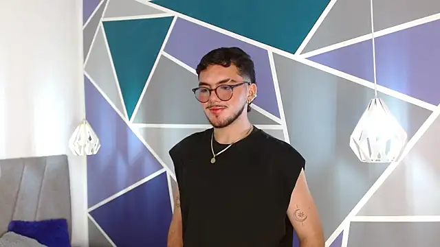 Zac Golden online show from 10-22-25, 05:29