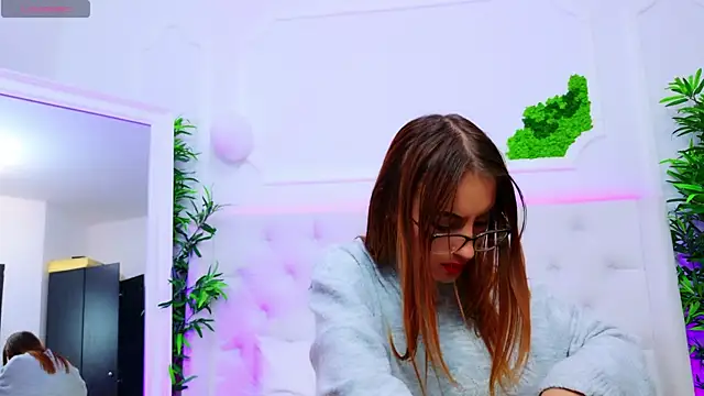 ElisaCharm online show from 11-01-25, 05:03