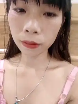 Snapshot of mekaka00 chatting on 10-28-25, 10:25 mekaka00 online show from 10-28-25, 10:25