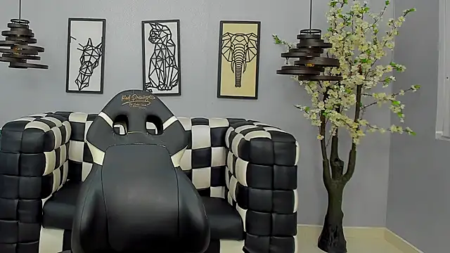 Bianca Millf online show from 04-12-26, 03:54