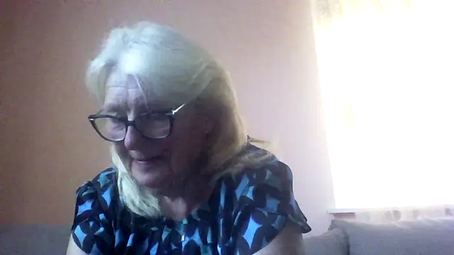 AmyLove353 online show from 06-19-26, 03:34