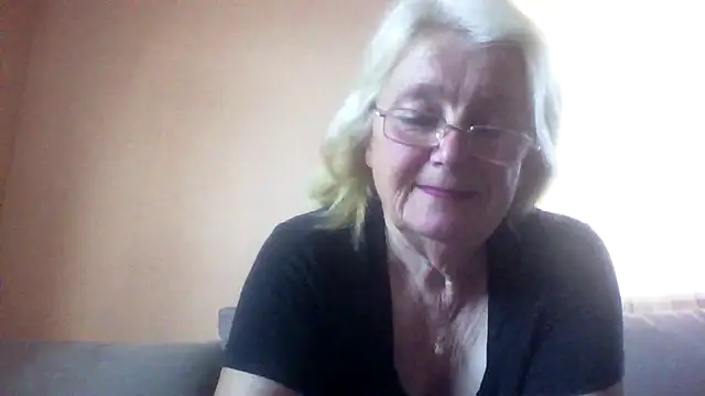 AmyLove353 online show from 07-15-26, 04:41