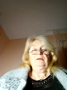 AmyLove353 online show from 11-12-25, 08:23