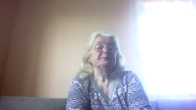AmyLove353 online show from 04-25-26, 05:32