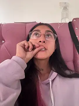 Violeet-Smith online show from 03-03-26, 02:35