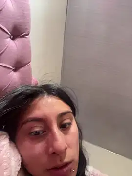 Violeet-Smith online show from 02-17-26, 01:41