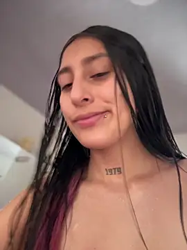 Violeet-Smith online show from 03-15-26, 05:09