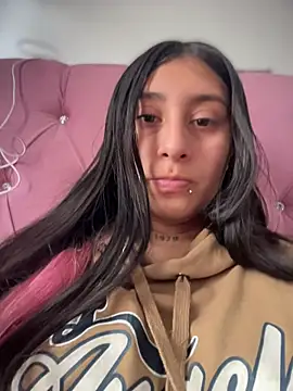 Violeet-Smith online show from 03-20-26, 01:23