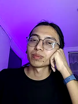 Snapshot of _Astrea_ chatting on 02-04-26, 09:21 Astrea online show from 02-04-26, 09:21