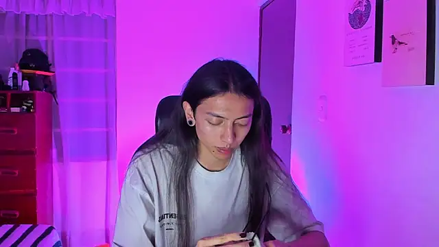 Snapshot of _Astrea_ chatting on 03-03-26, 12:39 Astrea online show from 03-03-26, 12:39