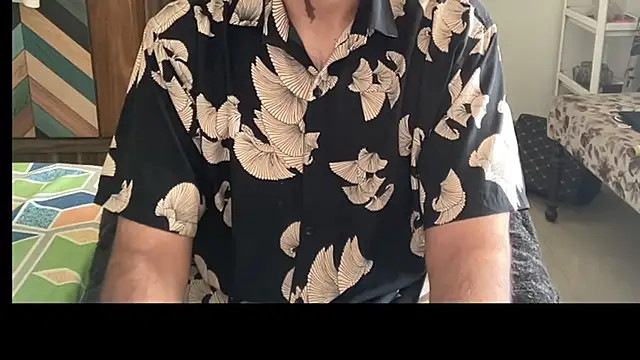 MakeMeAwareAah online show from 12-18-25, 06:07