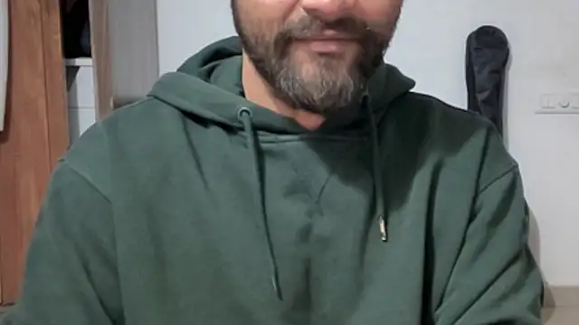 MakeMeAwareAah online show from 01-11-26, 03:52