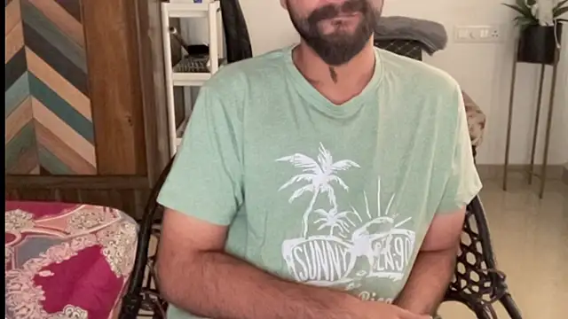 MakeMeAwareAah online show from 01-08-26, 05:57