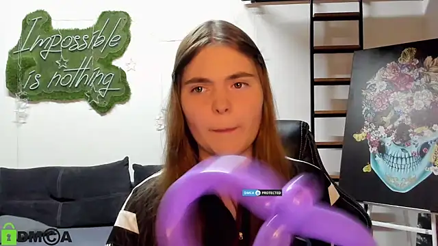 MiraaBloom online show from 04-15-26, 01:37