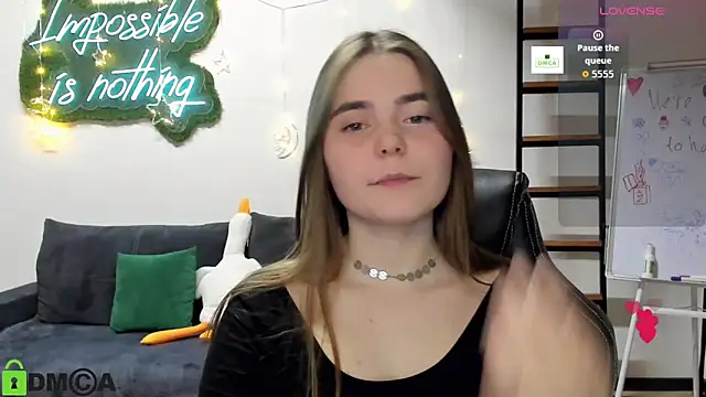 MiraaBloom online show from 12-21-25, 03:03