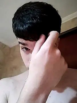 Danii2005 online show from 11-30-25, 11:00