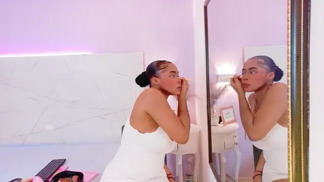 Lorraine Jackson online show from 11-26-25, 12:05