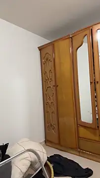 Snapshot of xiaofan777 chatting on 11-05-25, 09:23 xiaofan777 online show from 11-05-25, 09:23