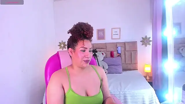 ROZZE MILA online show from 03-06-26, 08:15