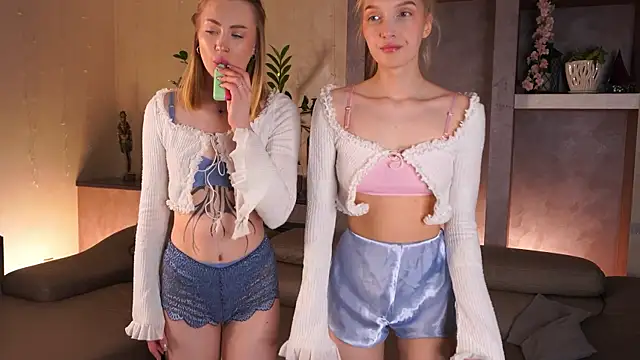 MarisLopaz online show from 01-14-26, 03:21