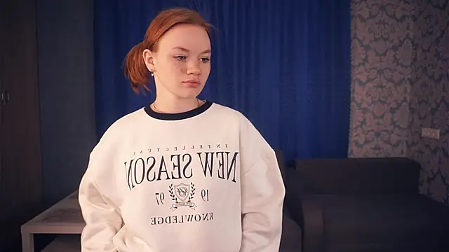 KarlynGow online show from 11-15-25, 06:17