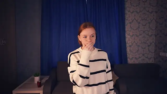 KarlynGow online show from 11-09-25, 06:17