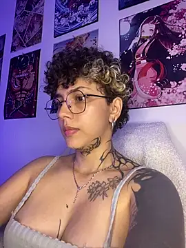 Snapshot of Abby_Evanns1 chatting on 02-07-26, 02:19 Abby Evanns1 online show from 02-07-26, 02:19