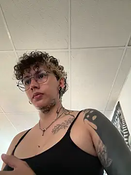 Snapshot of Abby_Evanns1 chatting on 02-08-26, 02:26 Abby Evanns1 online show from 02-08-26, 02:26