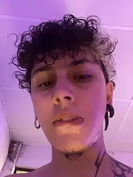 Snapshot of Abby_Evanns1 chatting on 02-11-26, 09:47 Abby Evanns1 online show from 02-11-26, 09:47