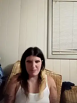 Snapshot of angelmarie32 chatting on 11-03-25, 01:33 angelmarie32 online show from 11-03-25, 01:33