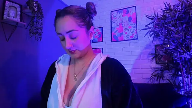 Sofia  Stk online show from 11-17-25, 03:32