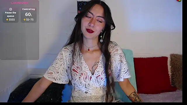 Snapshot of _IR1S_ chatting on 06-06-26, 10:26 IR1S online show from 06-06-26, 10:26
