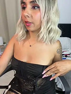 Emilyvalk  online show from 05-27-26, 01:57