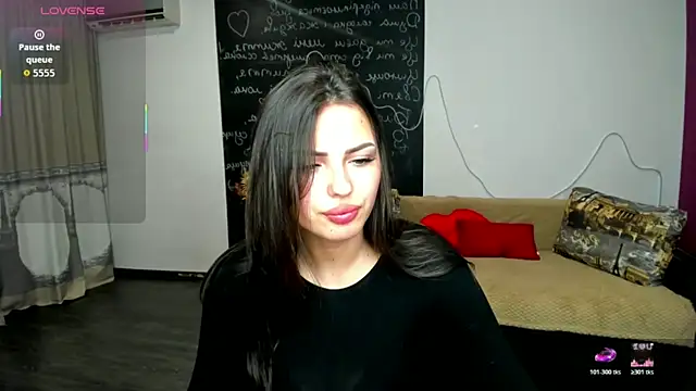 Snapshot of KittyShenson chatting on 07-17-26, 05:32 KittyShenson online show from 07-17-26, 05:32