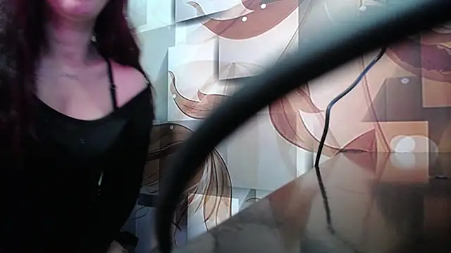 Snapshot of luna_mansonn chatting on 10-24-25, 03:27 luna mansonn online show from 10-24-25, 03:27