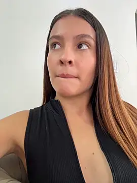 Talia Bonet online show from 06-16-26, 05:02