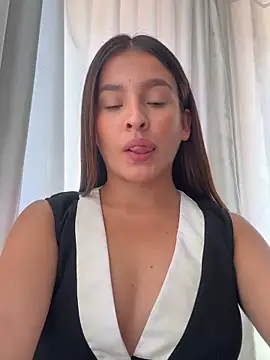 Talia Bonet online show from 03-06-26, 07:42