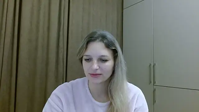 ElisSky301 online show from 11-10-25, 10:59