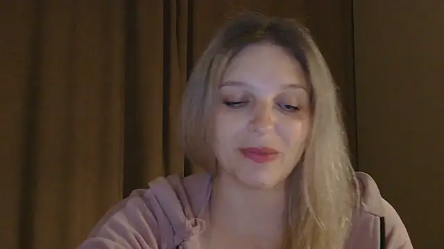 ElisSky301 online show from 04-17-26, 08:33